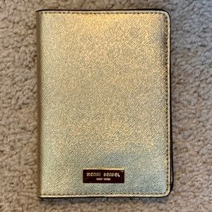 Henri Bendel Passport Case
